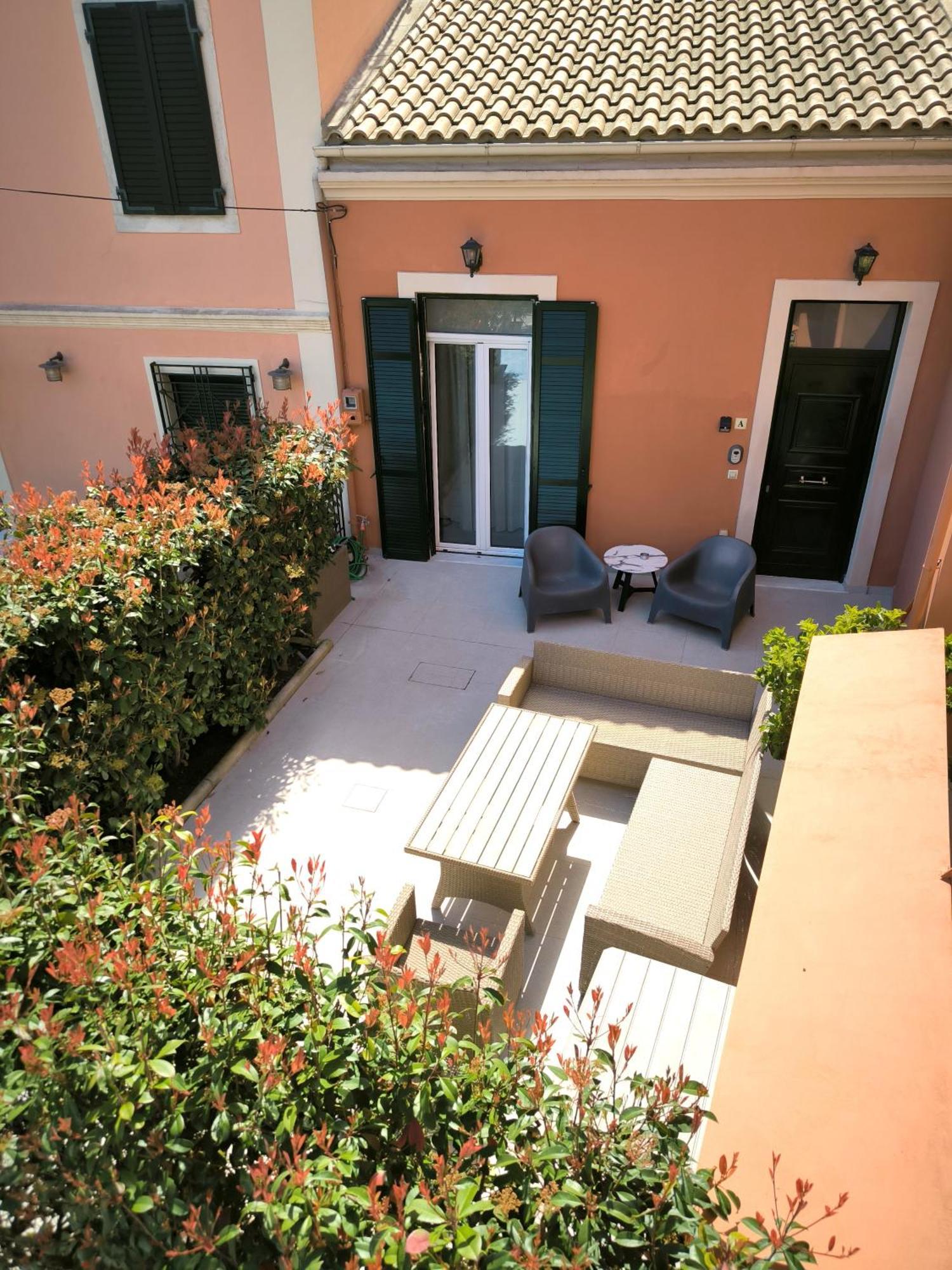 Corfu Town Luxury Studios -A Екстериор снимка
