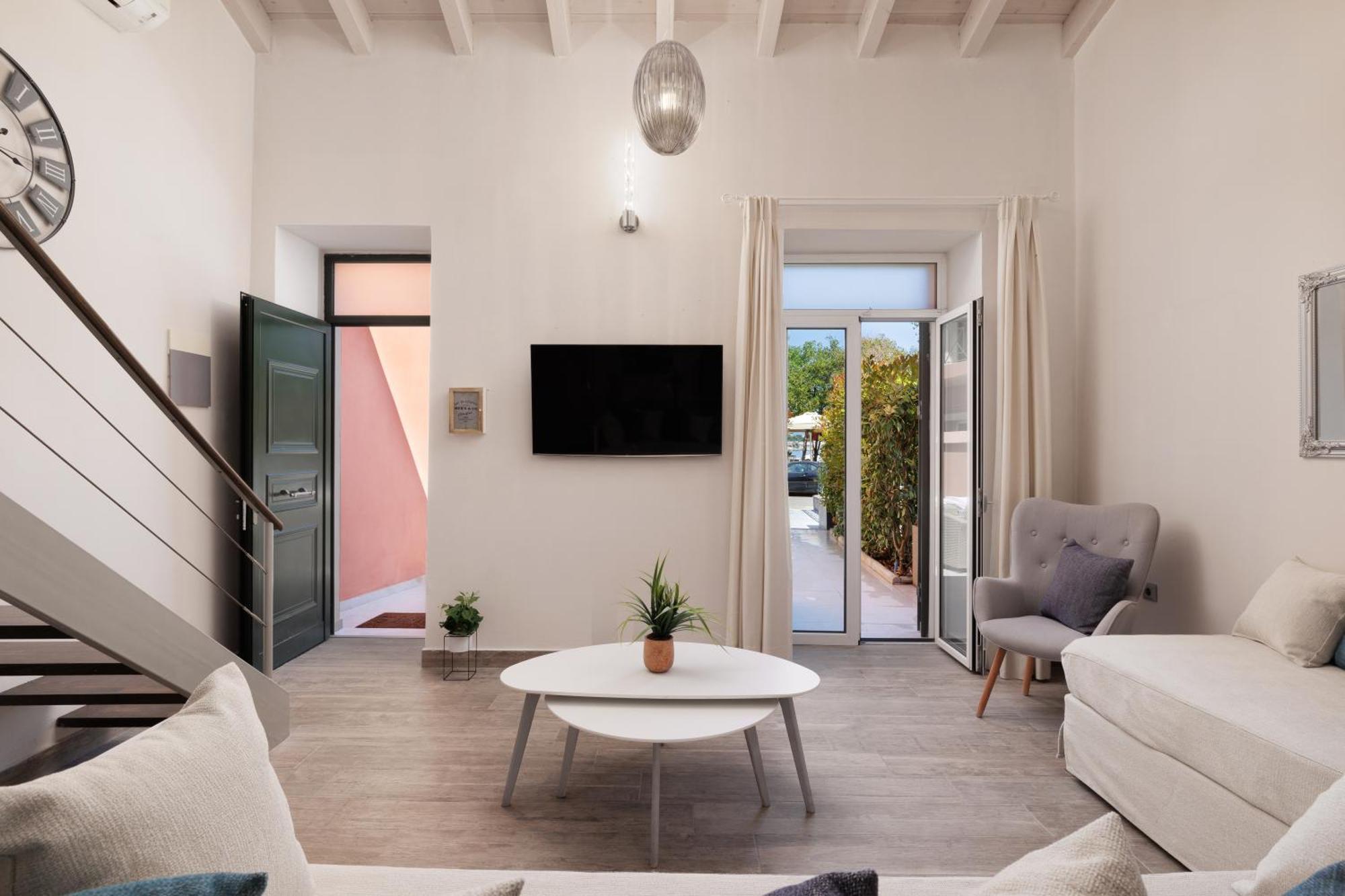 Corfu Town Luxury Studios -A Екстериор снимка